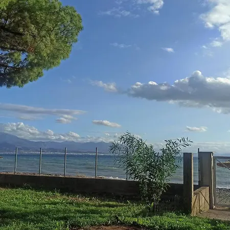 Nafpaktos Cottage By The Sea For Travelers And Dreamers! Exterior foto